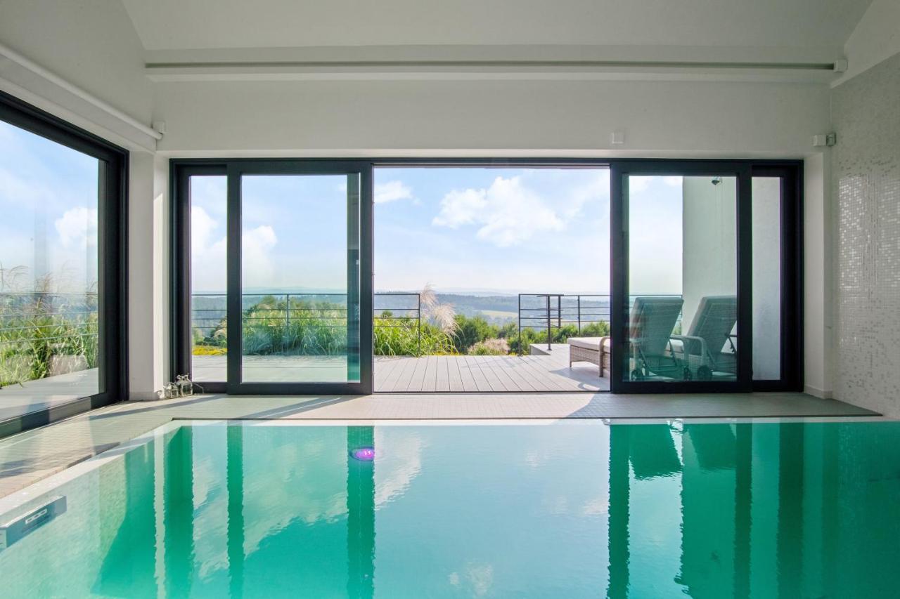 Villa Relax With Swimming Pool And Mountain View Bukow Exterior photo